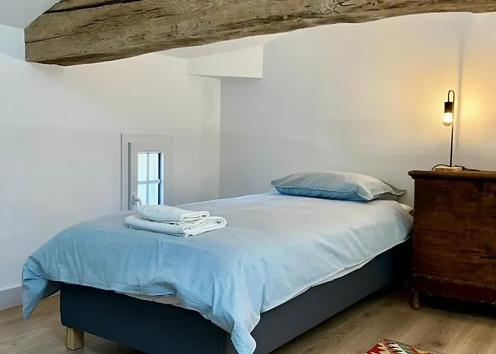 Maison La Source * Saint-Cibard